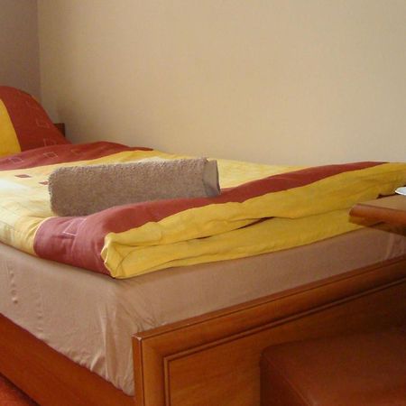 Hotelik Parkowy Λέγκνικα Εξωτερικό φωτογραφία