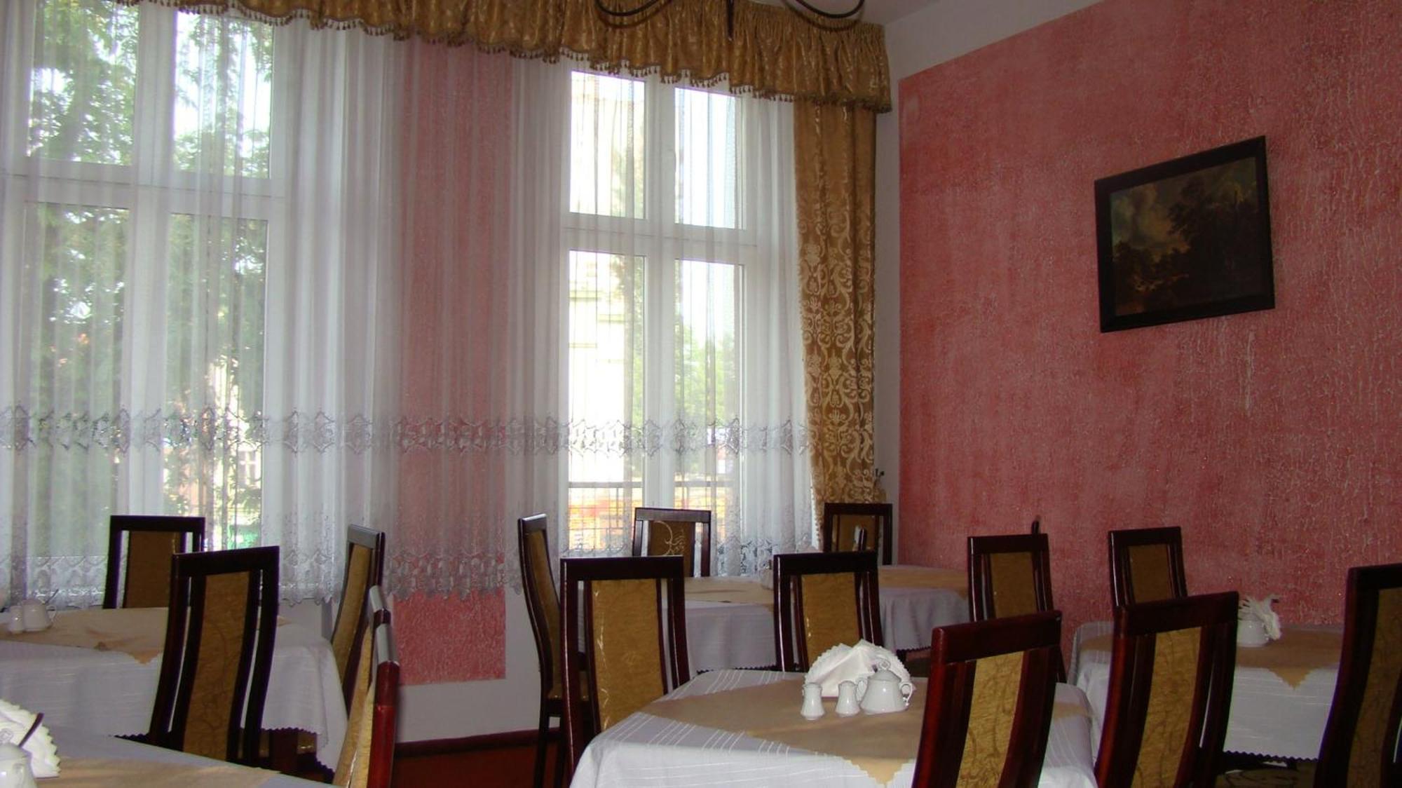 Hotelik Parkowy Λέγκνικα Εξωτερικό φωτογραφία