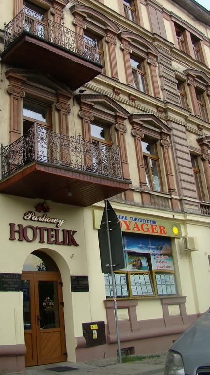 Hotelik Parkowy Λέγκνικα Εξωτερικό φωτογραφία